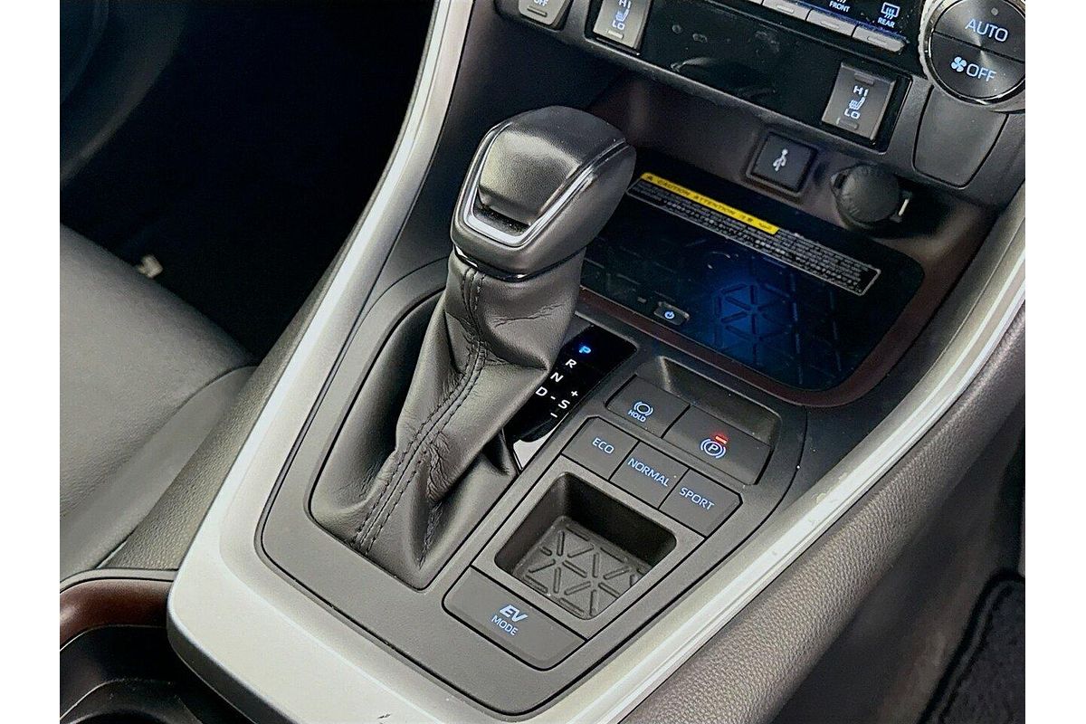 2021 Toyota RAV4 Cruiser AXAH52R