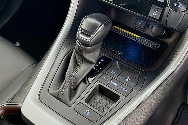 2021 Toyota RAV4 Cruiser AXAH52R