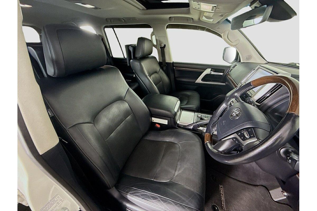 2021 Toyota Landcruiser Sahara VDJ200R