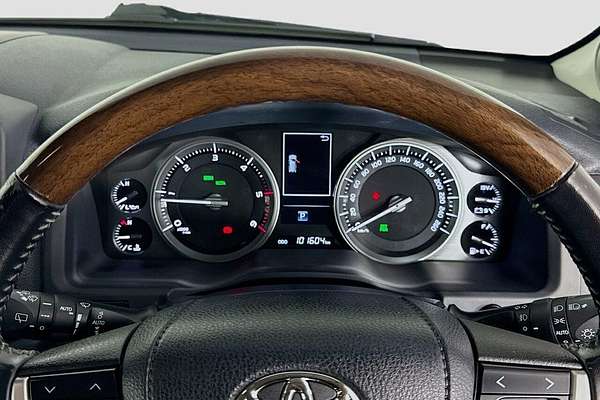 2021 Toyota Landcruiser Sahara VDJ200R