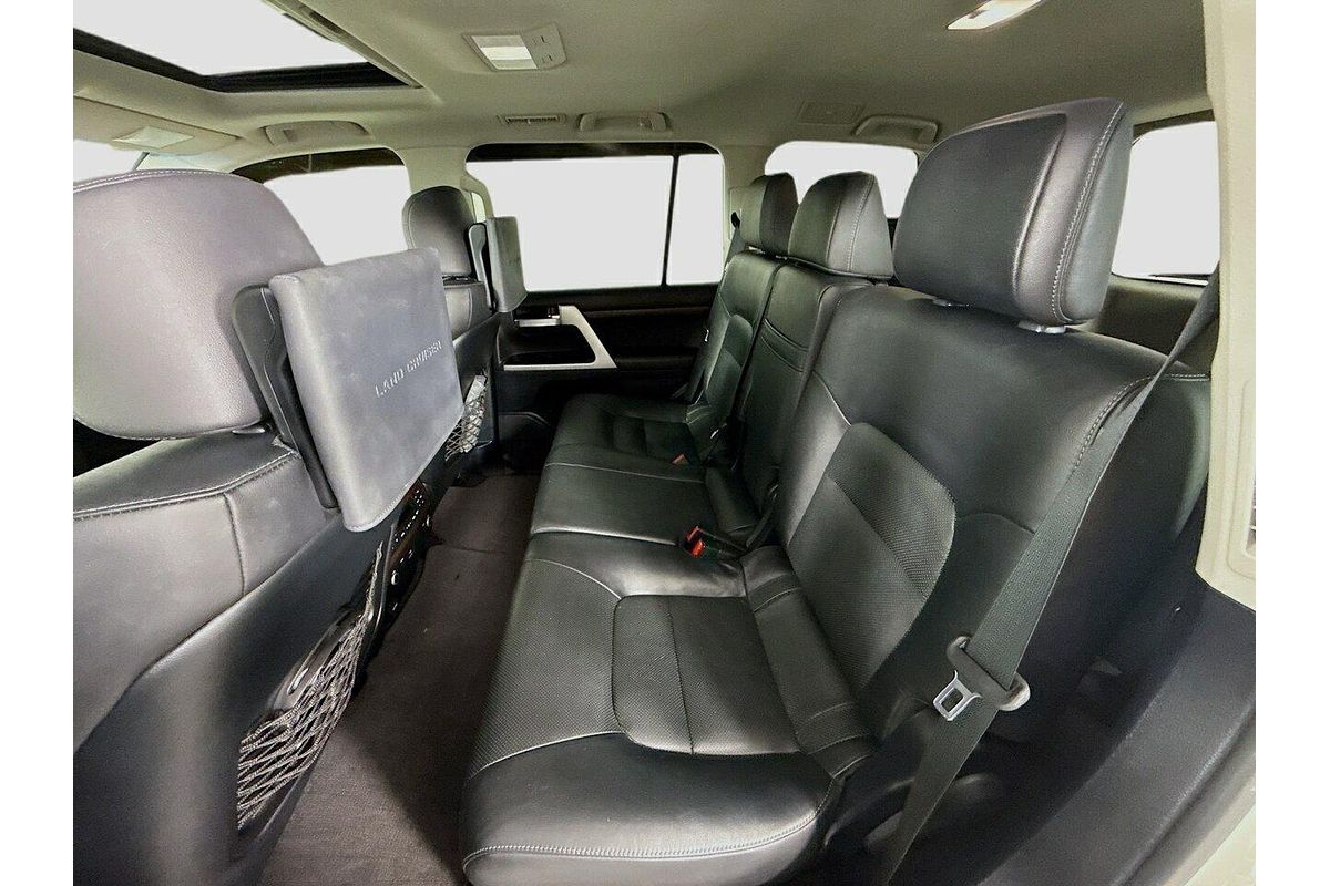 2021 Toyota Landcruiser Sahara VDJ200R