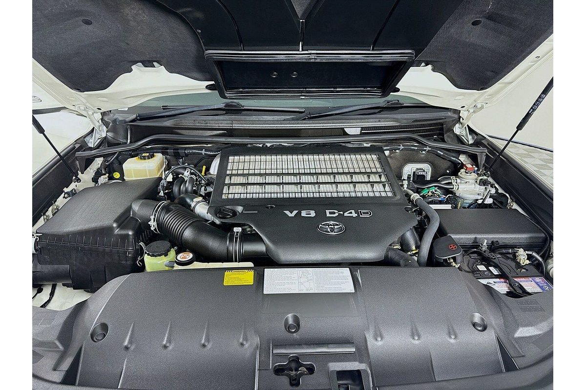 2021 Toyota Landcruiser Sahara VDJ200R