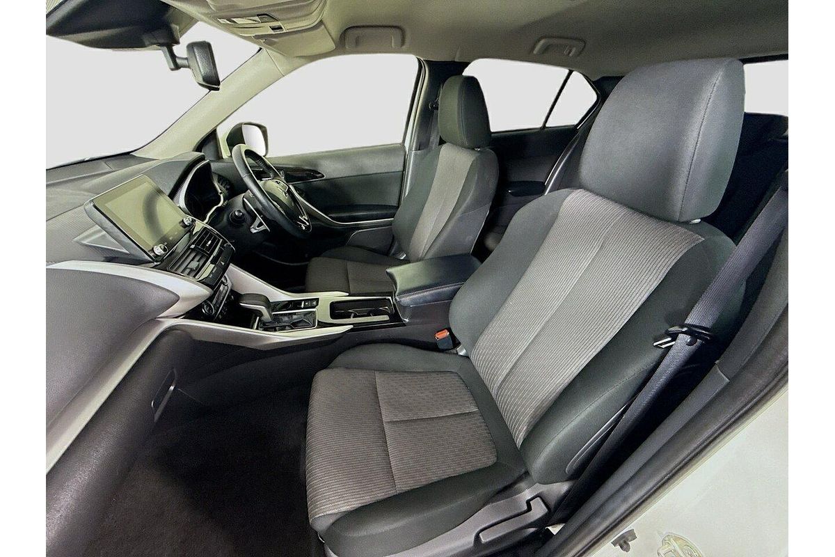 2024 Mitsubishi Eclipse Cross LS YB