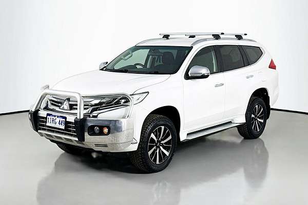 2017 Mitsubishi Pajero Sport GLX QE