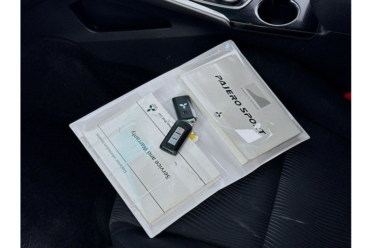 2017 Mitsubishi Pajero Sport GLX QE