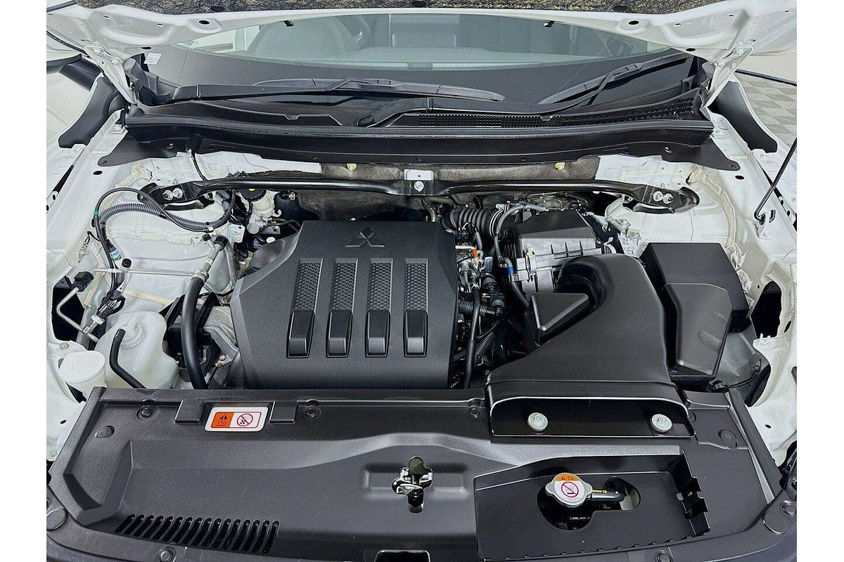 2024 Mitsubishi Eclipse Cross ES YB