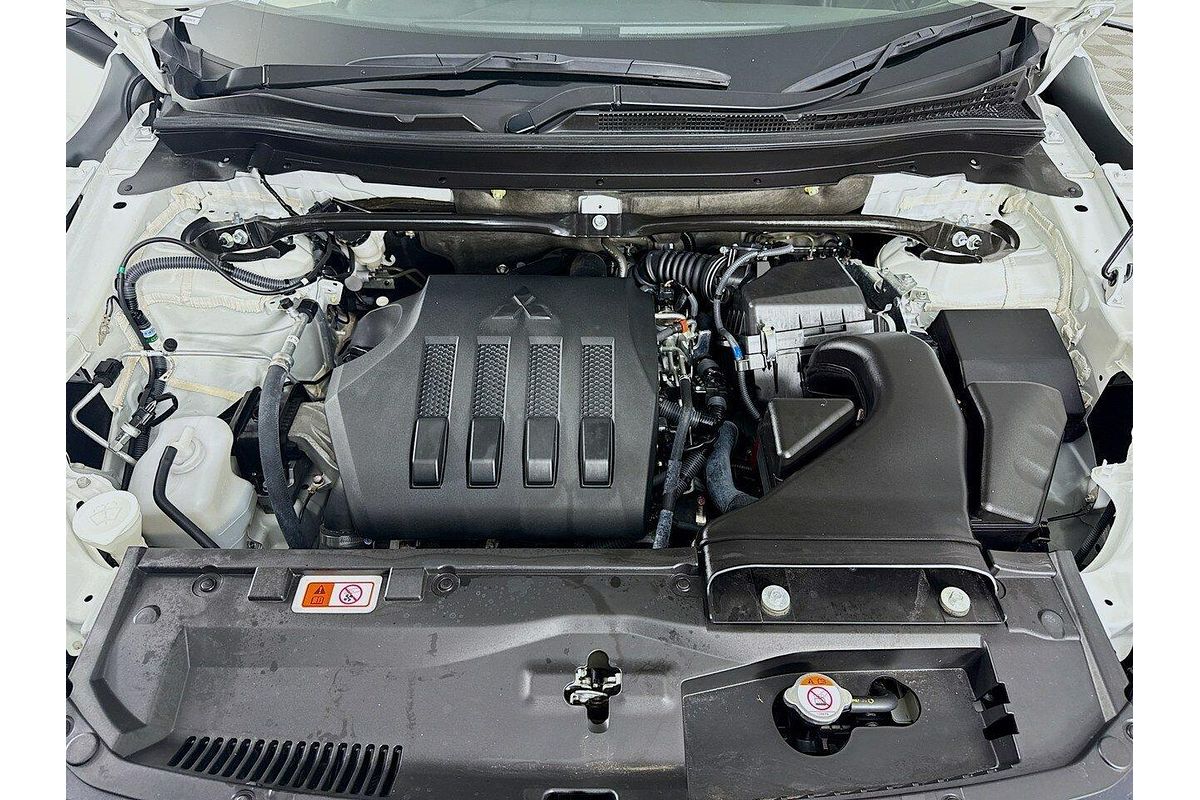 2024 Mitsubishi Eclipse Cross ES YB