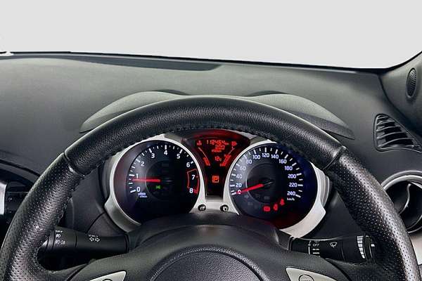 2013 Nissan JUKE ST F15