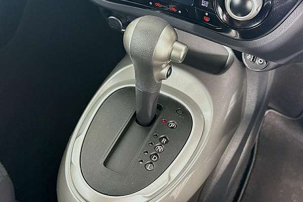 2013 Nissan JUKE ST F15