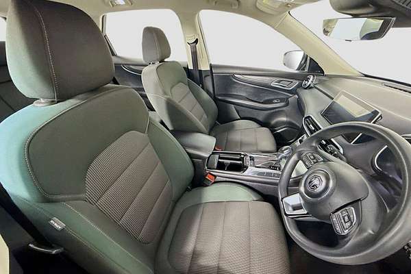 2022 MG HS Core SAS23