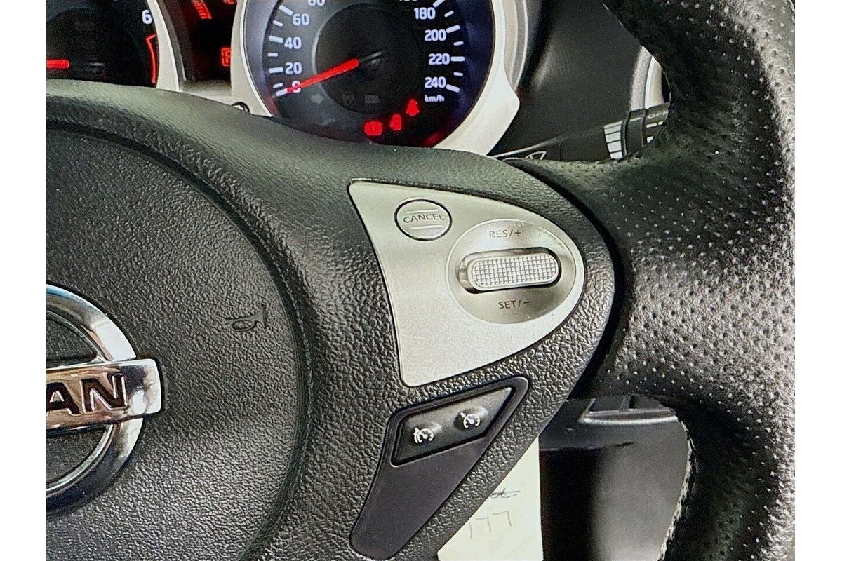 2013 Nissan JUKE ST F15