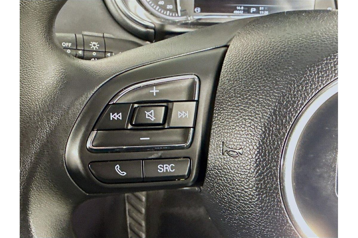 2022 MG HS Core SAS23