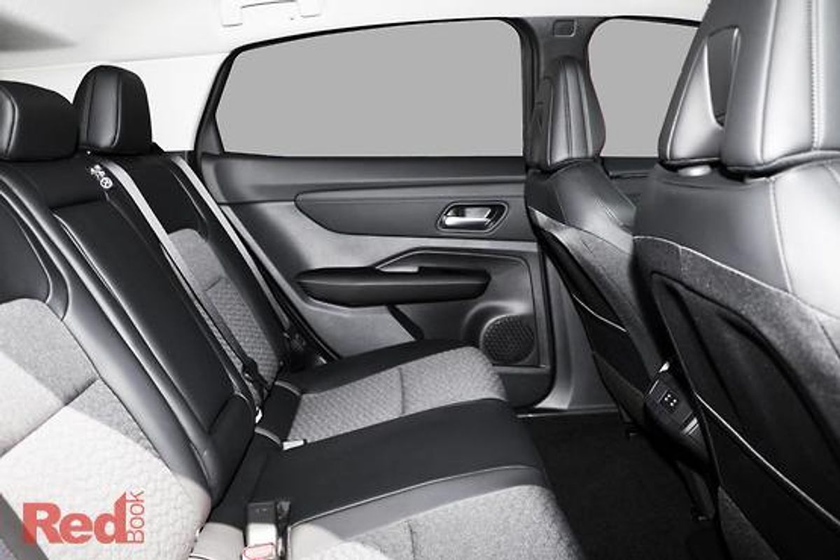 2025 Nissan Ariya Advance FE0