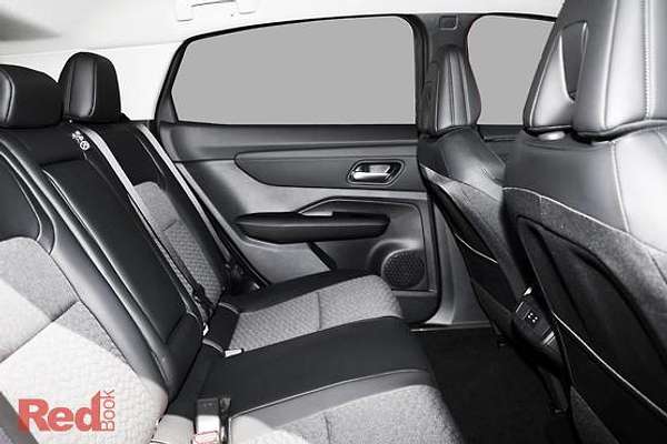 2025 Nissan Ariya Advance FE0