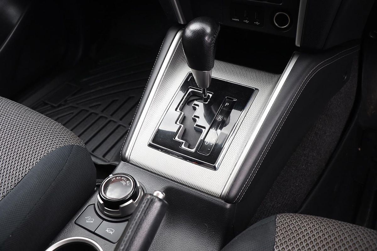 2020 Mitsubishi Triton GLS MR 4X4