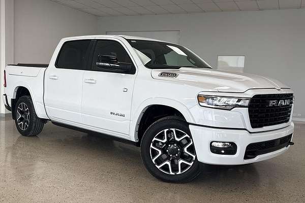 2025 RAM 1500 Laramie Sport Hurricane SO RamBox DT 4X4 SWB