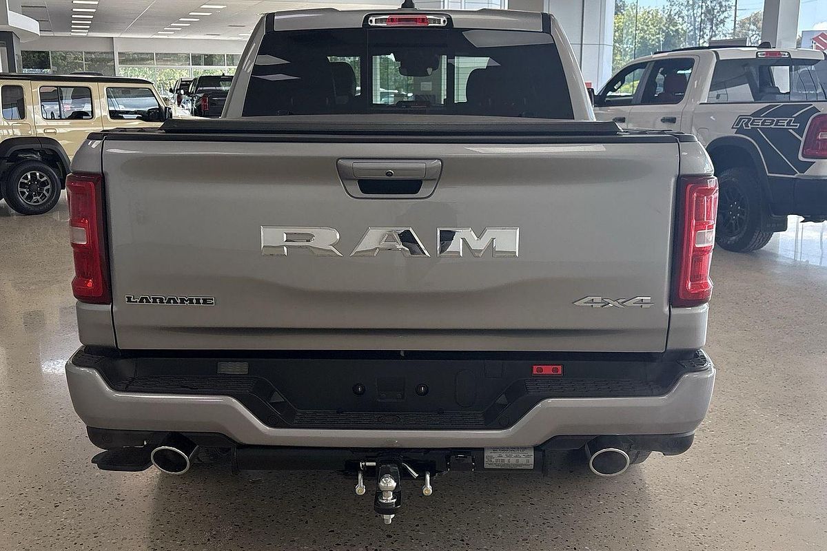 2025 RAM 1500 Laramie Sport Hurricane SO RamBox DT 4X4 SWB