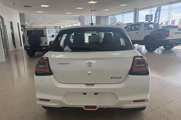 2025 Suzuki Swift Hybrid UZ