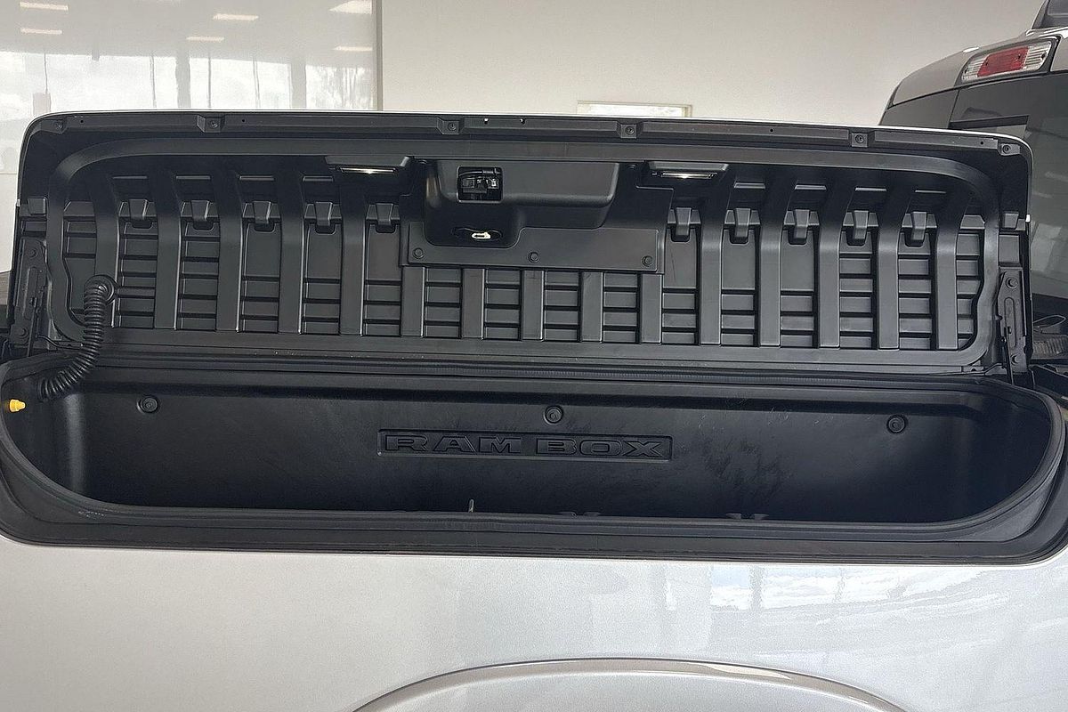 2025 RAM 1500 Laramie Sport Hurricane SO RamBox DT 4X4 SWB