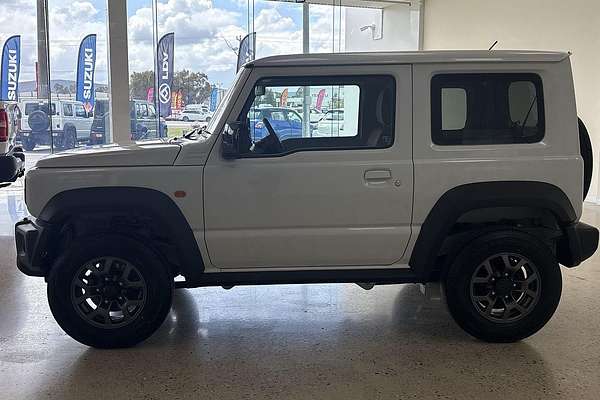 2025 Suzuki Jimny GLX GJ