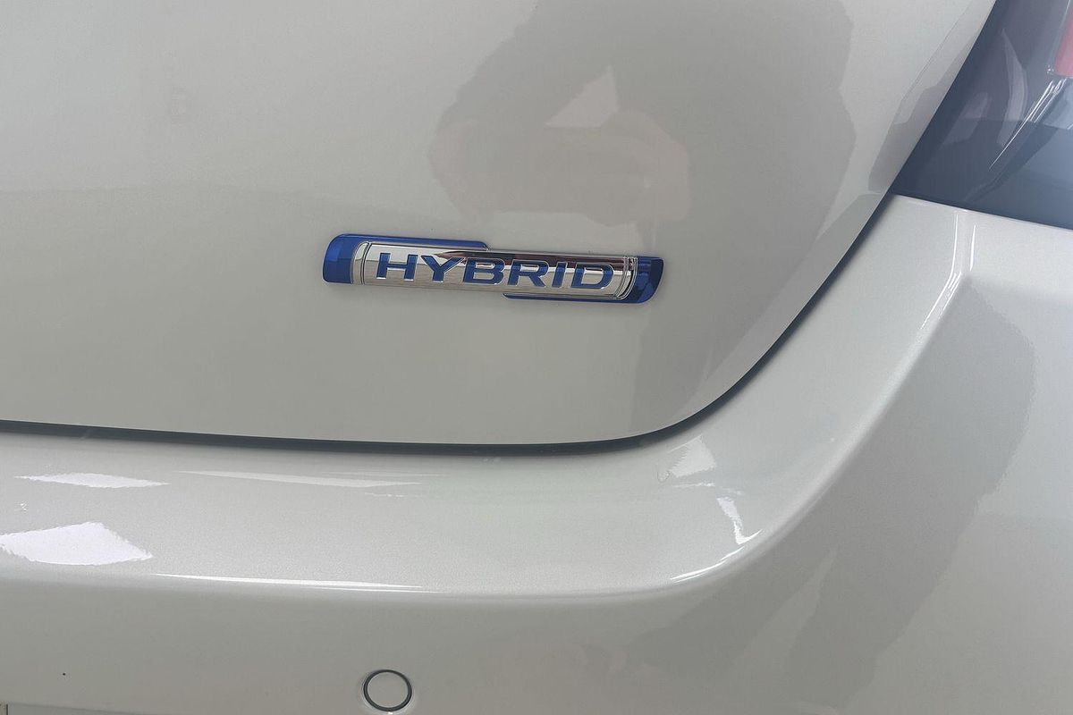 2025 Suzuki Swift Hybrid UZ