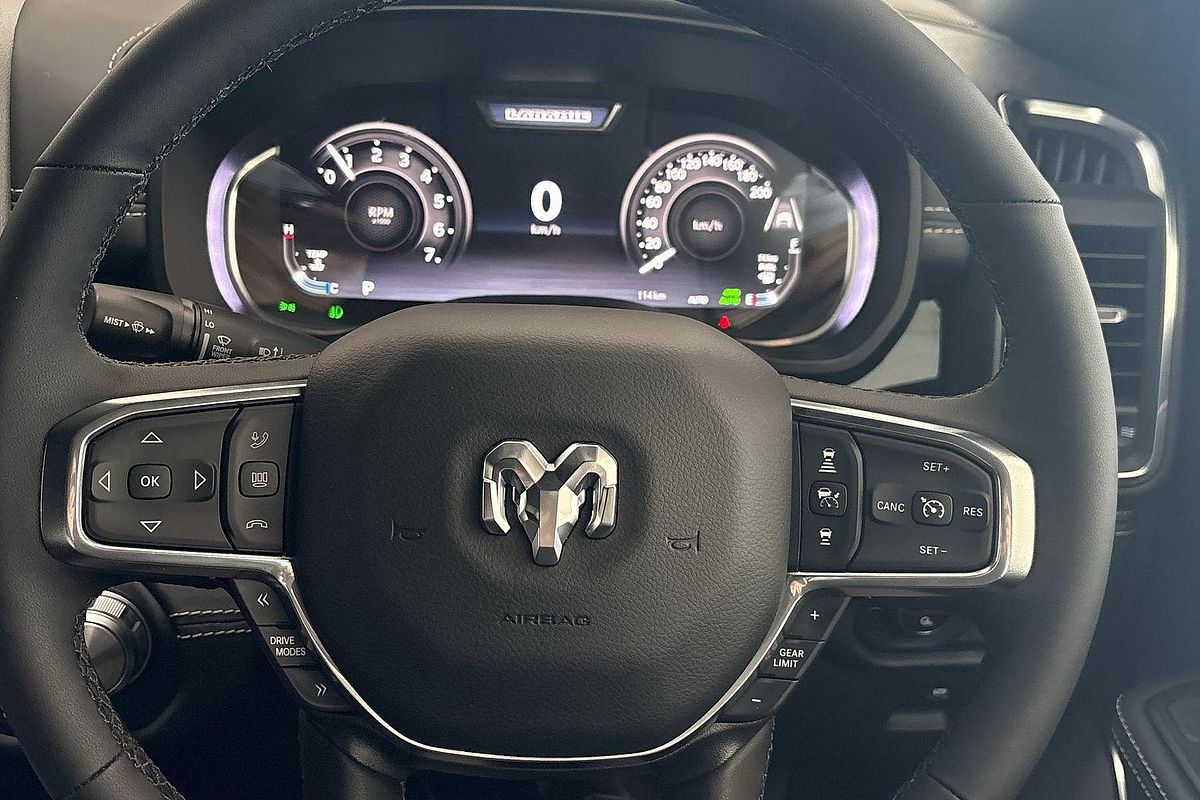 2025 RAM 1500 Laramie Sport Hurricane SO RamBox DT 4X4 SWB