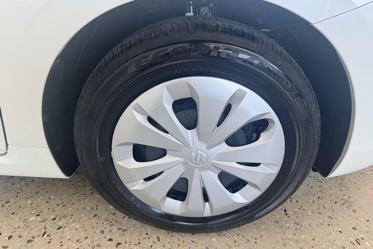 2025 Suzuki Swift Hybrid UZ