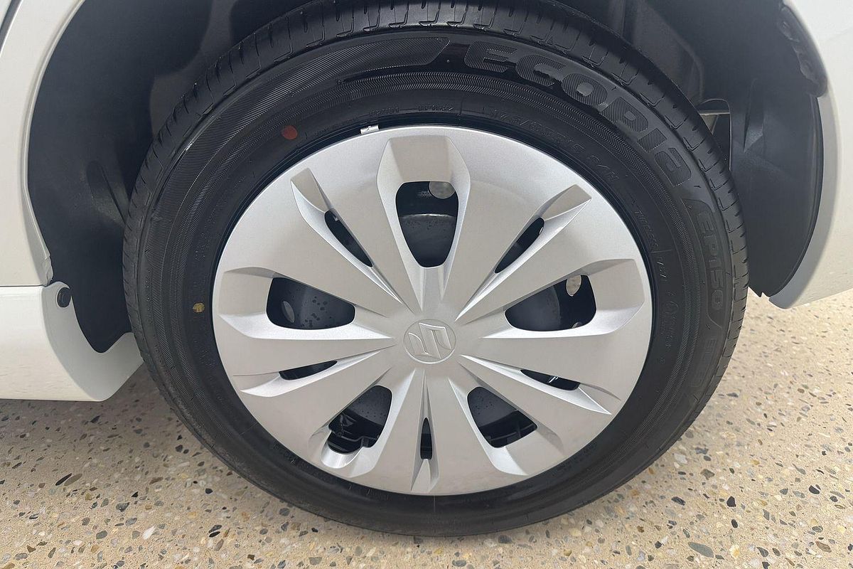 2025 Suzuki Swift Hybrid UZ