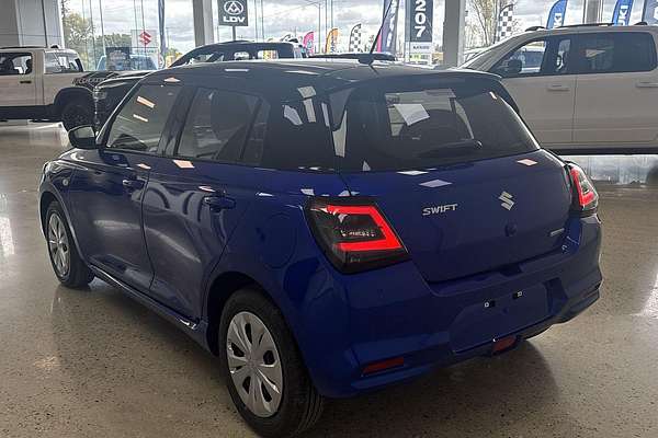 2025 Suzuki Swift Hybrid UZ