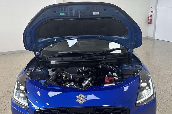 2025 Suzuki Swift Hybrid UZ