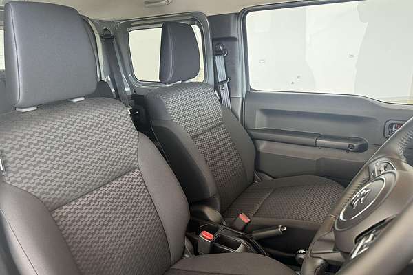 2025 Suzuki Jimny GLX GJ