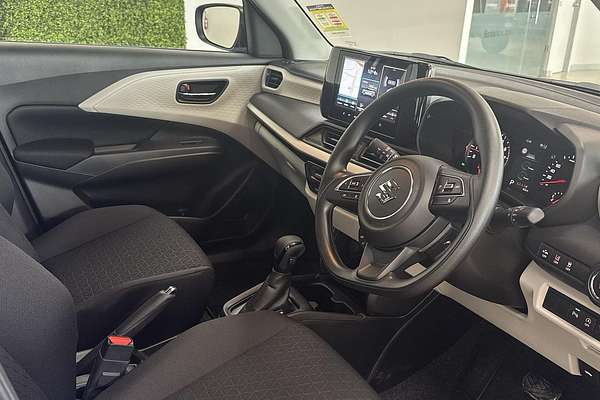 2025 Suzuki Swift Hybrid UZ