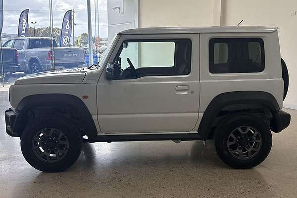 2025 Suzuki Jimny GLX GJ