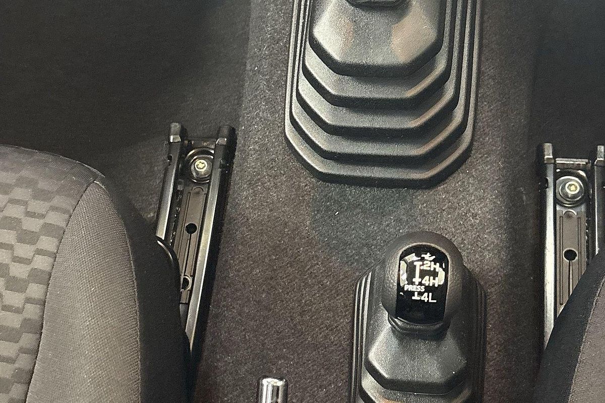 2025 Suzuki Jimny GLX GJ