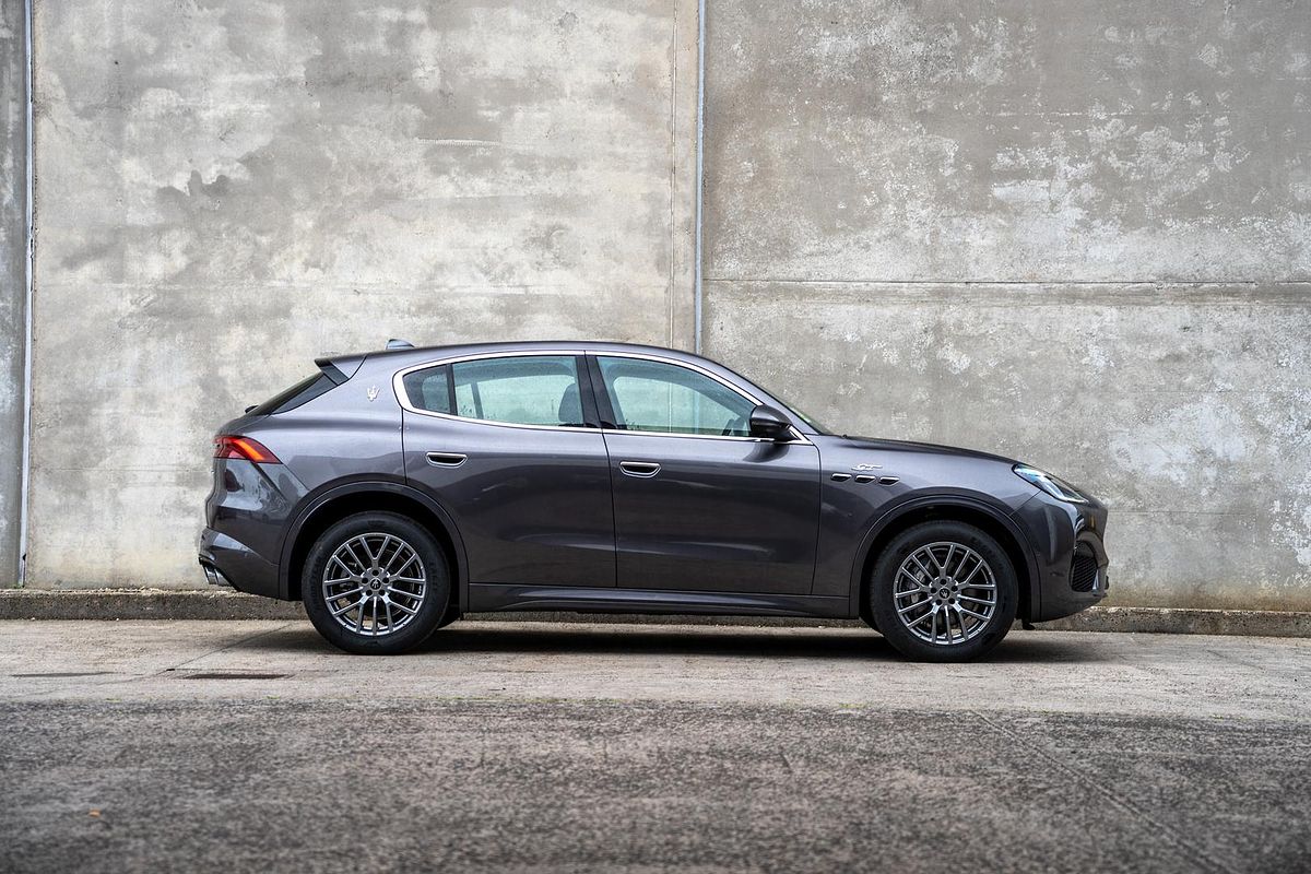 2024 Maserati Grecale GT M182