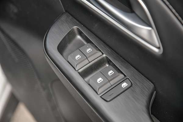 2025 MG ZS Essence ZS32