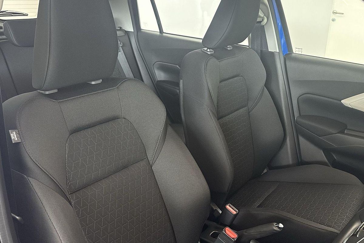 2025 Suzuki Swift Hybrid UZ