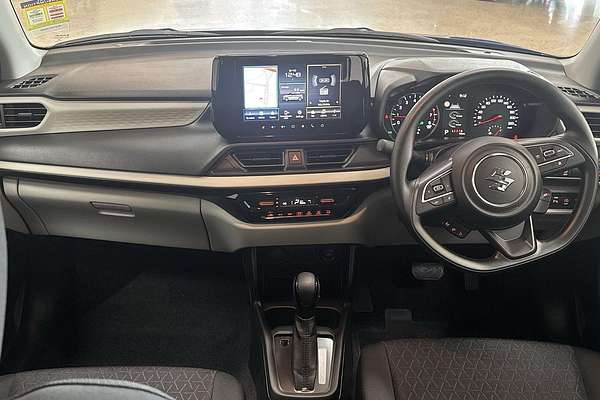 2025 Suzuki Swift Hybrid UZ