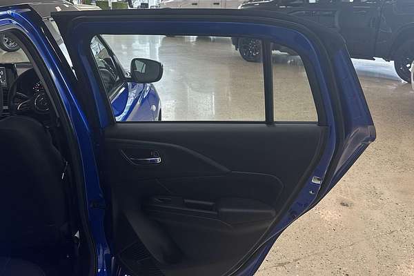 2025 Suzuki Swift Hybrid UZ