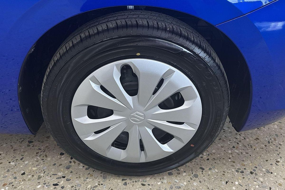 2025 Suzuki Swift Hybrid UZ