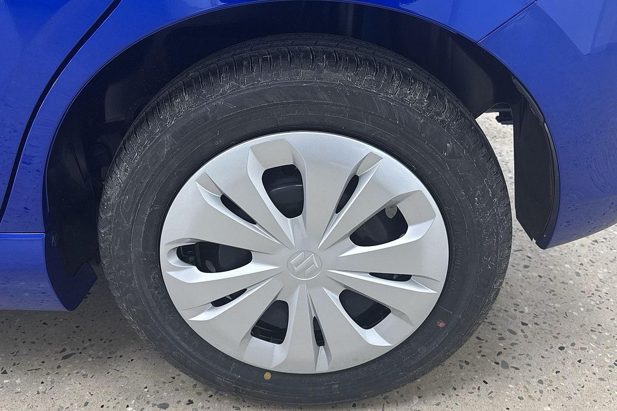 2025 Suzuki Swift Hybrid UZ