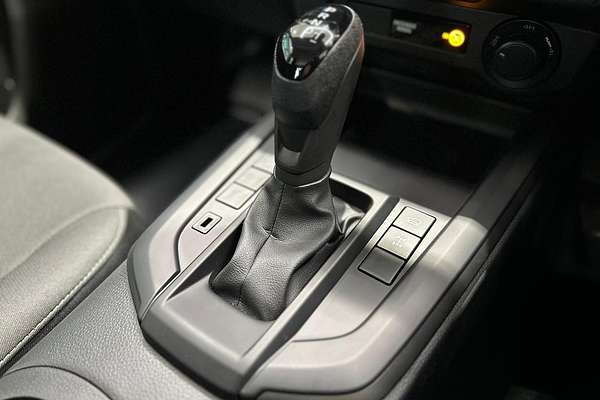 2025 Isuzu D-MAX SX 4X4