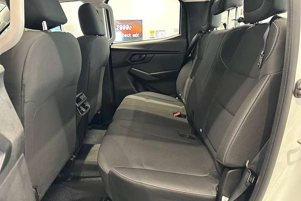 2025 Isuzu D-MAX SX High Ride Rear Wheel Drive