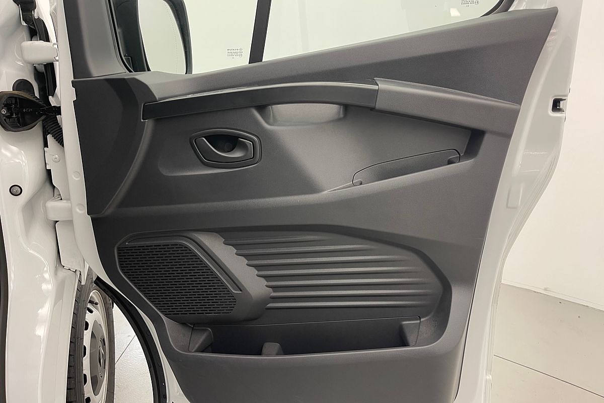 2023 Renault Trafic Pro X82 SWB Low Roof