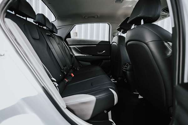 2025 Hyundai i30 Elite Hybrid CN7.V2