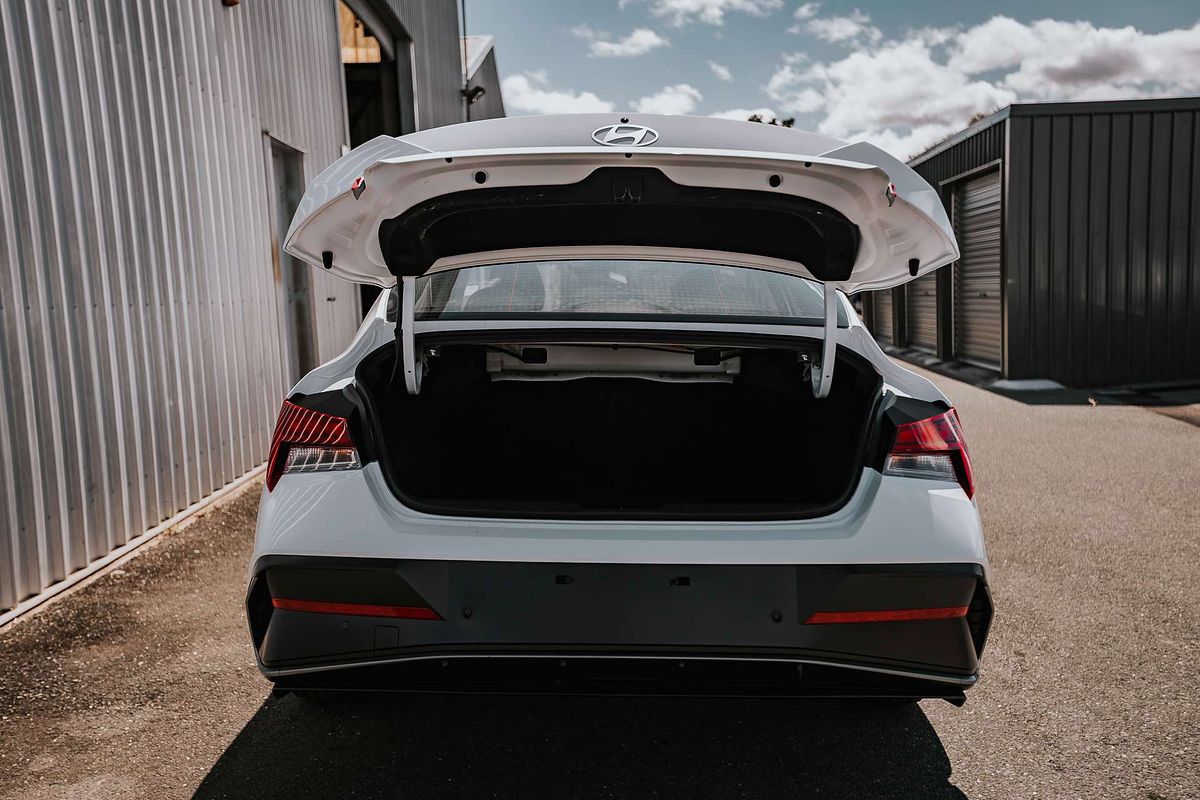 2025 Hyundai i30 Elite Hybrid CN7.V2