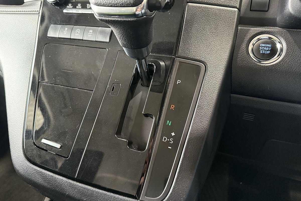 2019 Toyota Granvia GDH303R