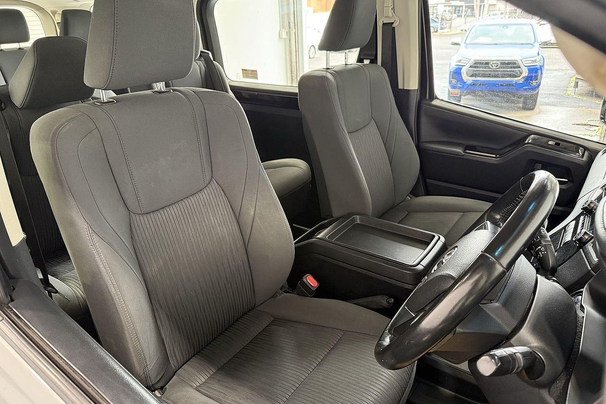 2019 Toyota Granvia GDH303R