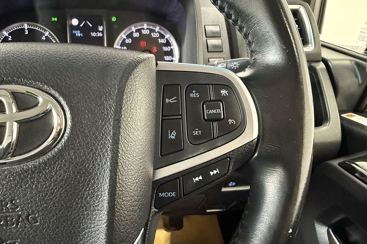 2019 Toyota Granvia GDH303R