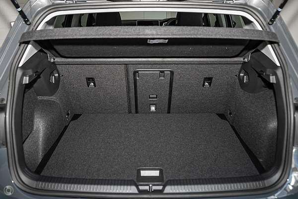 2025 Volkswagen Golf 110TSI Life 8.5